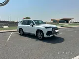 Lexus LX 700